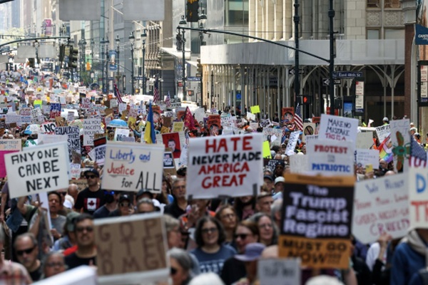 Thousands of protesters rally against Trump across US