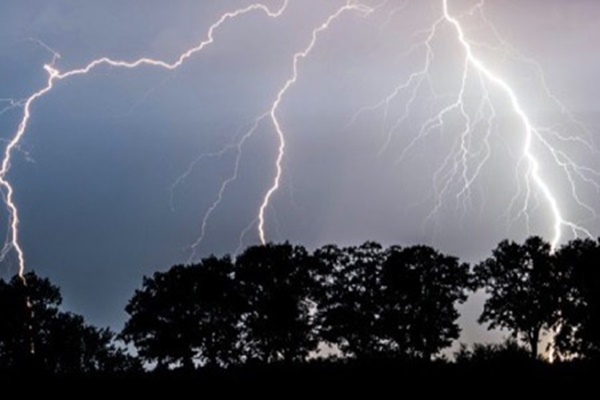 Rain, thunderstorms likely across Bangladesh, Met Office issues lightning safety advisory