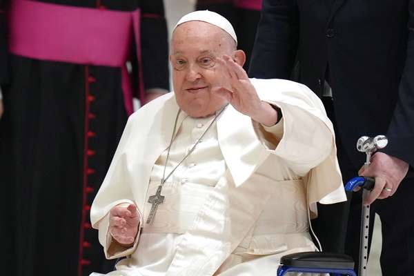 پوپ Francis کا طویل علالت کے بعد انتقال     ہوگیا ہے
