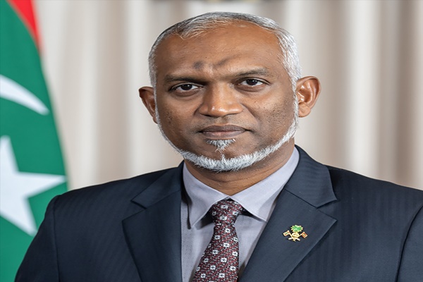 মালদ্বীপে, রাষ্ট্রপতি ডঃ মোহাম্মদ মুইজ্জু দ্বীপপুঞ্জের রাষ্ট্রপতি নির্বাচনের জন্য ভোটদান ব্যবস্থায় পরিবর্তন অনুমোদন করেছেন ।