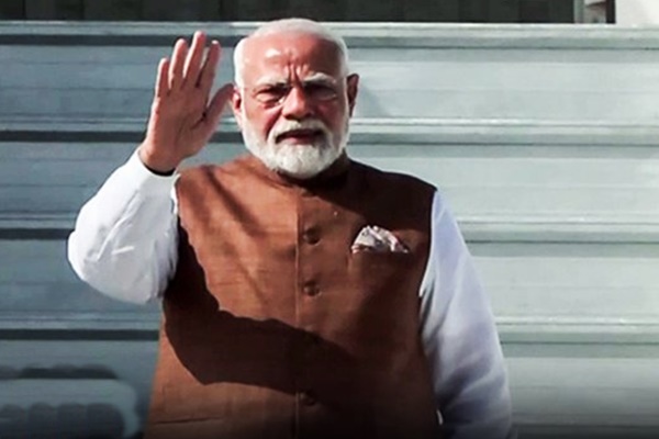 ছৌদি আৰৱ ভ্ৰমণ আধাতে সামৰি ভাৰতত উপস্থিত প্রধানমন্ত্ৰী নৰেন্দ্ৰ মোদী