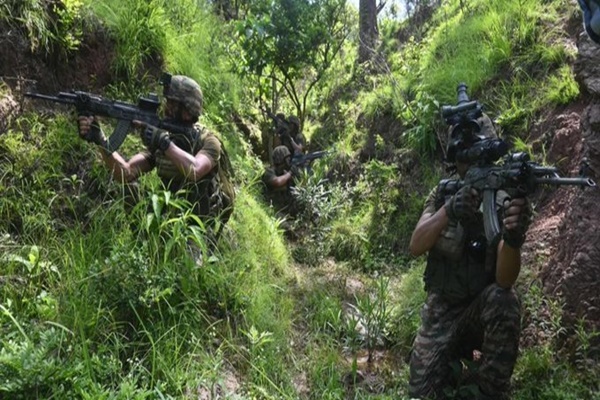 J&K: Army Jawan martyred in encounter between security forces & terrorists in Udhampur