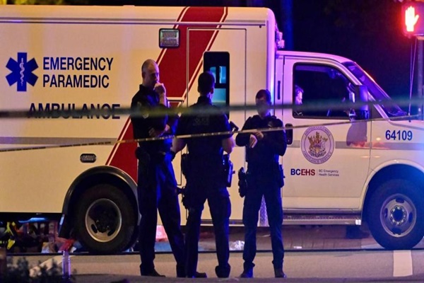 Canada: Multiple dead after car drives into street festival