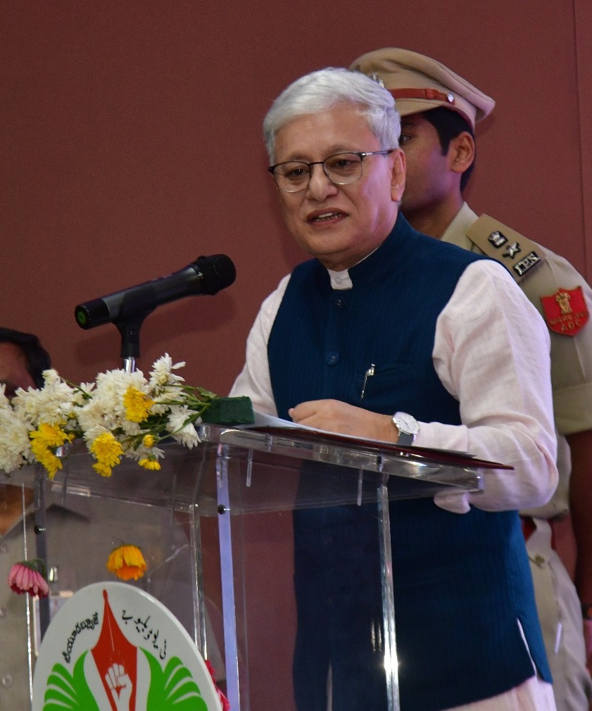 तेलंगाना के राज्यपाल ने आदिवासी सांस्कृतिक विरासत को प्रदर्शित करने और संरक्षित करने के लिए आईटीडीए के प्रयासों की सराहना की 