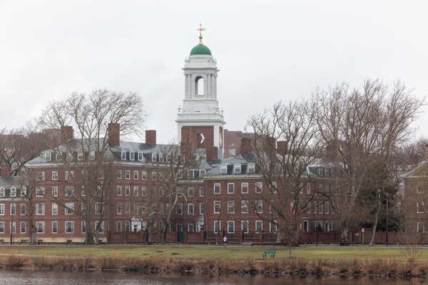 Trump Administration Threatens to Revoke Harvard’s Certification for International Students Over Security Concerns