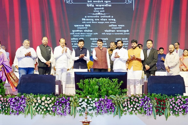 Maharashtra CM Fadnavis Inaugurates Amravati Airport, Announces Southeast Asia’s Largest Pilot Training Institute