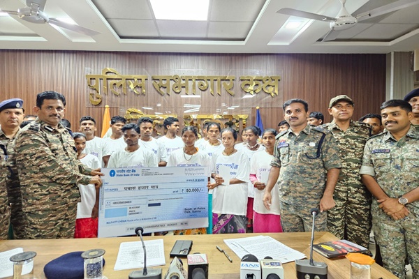 33 Naxalites Surrender in Chhattisgarh; Sukma’s Badesetti Panchayat Declared Naxal-Free