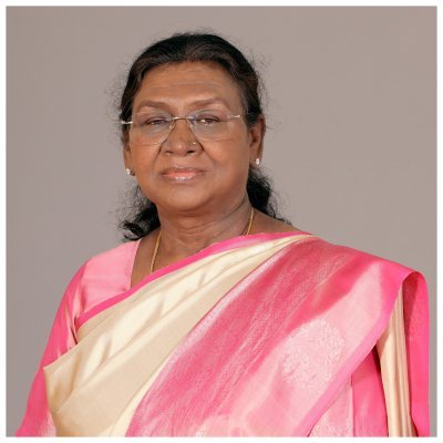 राष्ट्रपति द्रौपदी मुर्मु ने सिविल सेवा दिवस पर सभी सिविल सेवकों को शुभकामनाएं दी