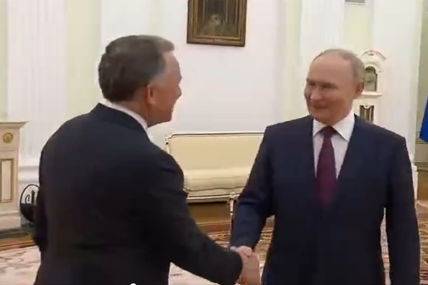 Trump’s Envoy Steve Witkoff Meets Putin in Moscow; Diplomatic Push for Ukraine Peace Intensifies