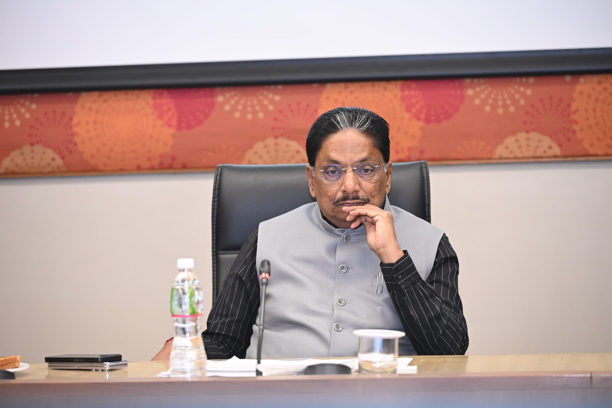 બાળલગ્ન જેવા મુદ્દાઓ અંગે જાગૃતિ લાવવા વિવિધ સમાજને સરકારની સાથે જોડાવવા આરોગ્ય મંત્રીની અપીલ