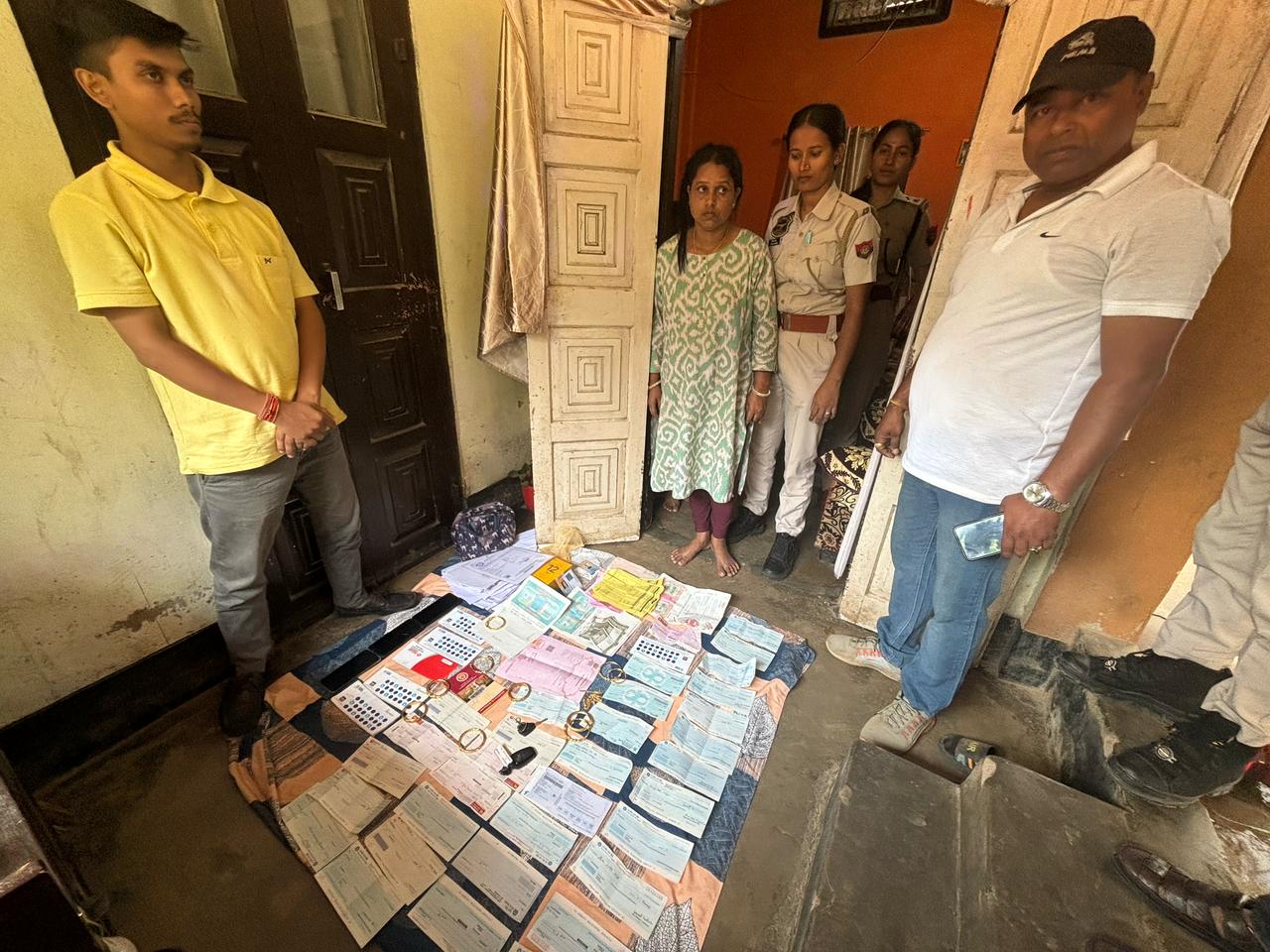 অনলাইন ট্রেডিঙত বিনিয়োগ-ঋণ দিয়াৰ প্রলোভনেৰে কোটি কোটি টকা আত্মসাতৰ অভিযোগত এগৰাকী মহিলাক আটক