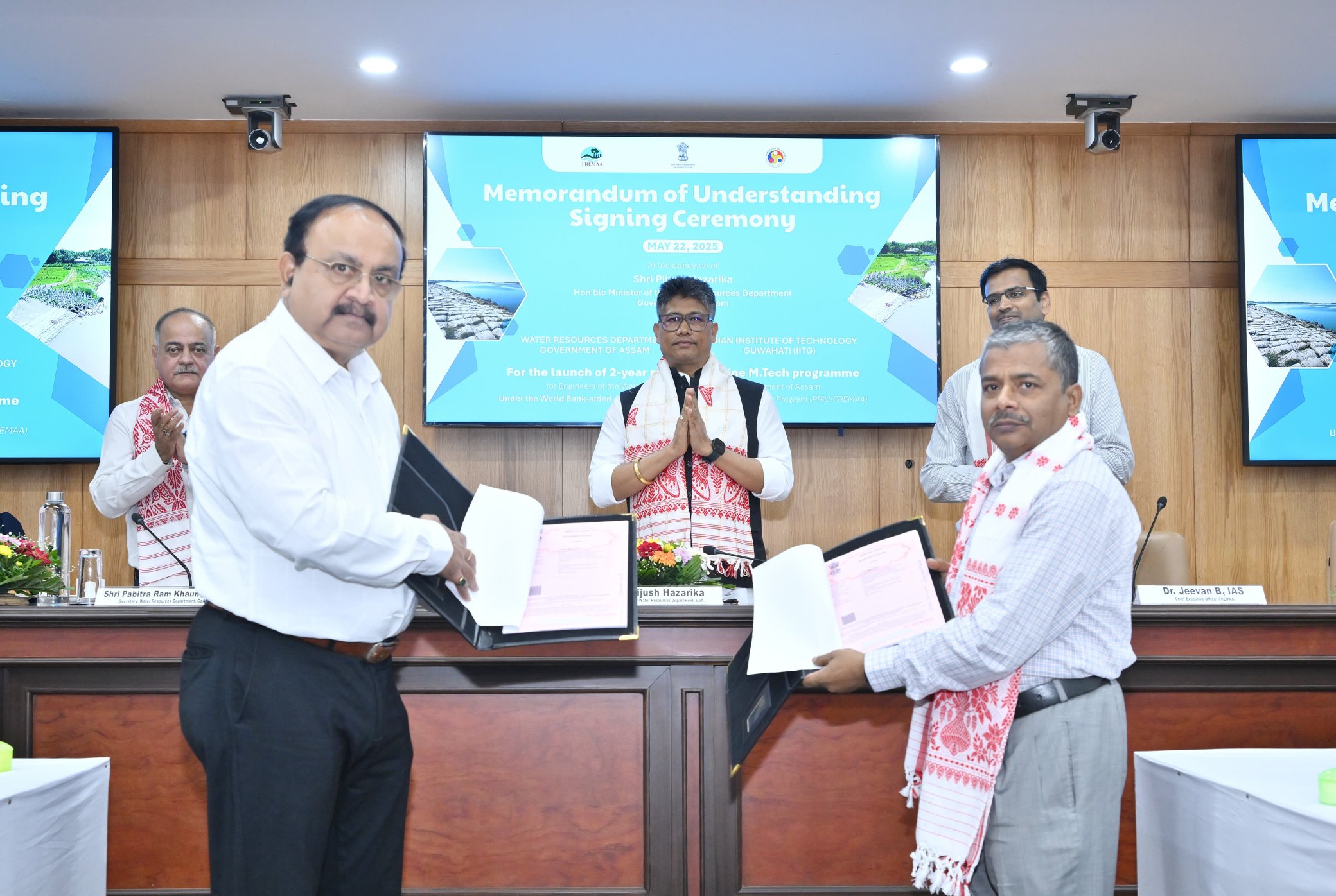 ৰাজ্যত চলিত বৰ্ষত বান ৰোধৰ বাবে ২৫০ কিলোমিটাৰ মথাউৰি নিৰ্মাণ কৰা হৈছে