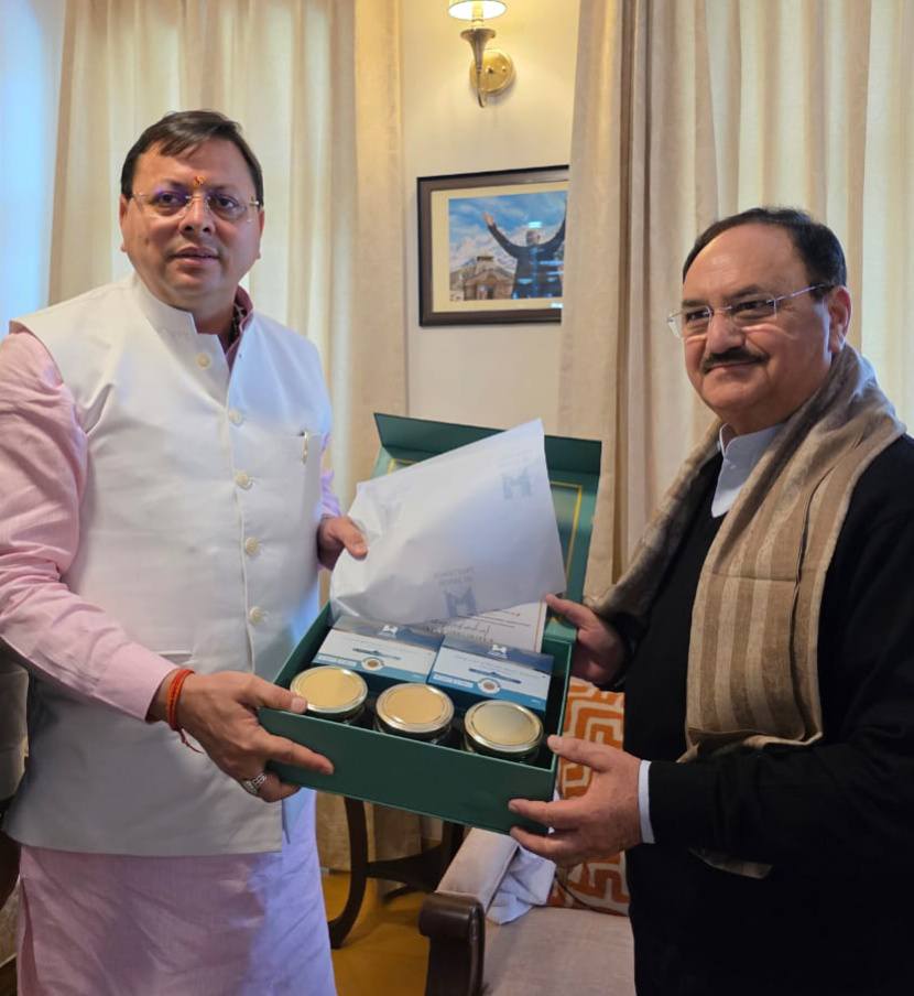 केंद्रीय स्वास्थ्य मंत्री जगत प्रकाश नड्डा उत्तराखंड के दो दिवसीय दौरे पर देहरादून पहुंचे