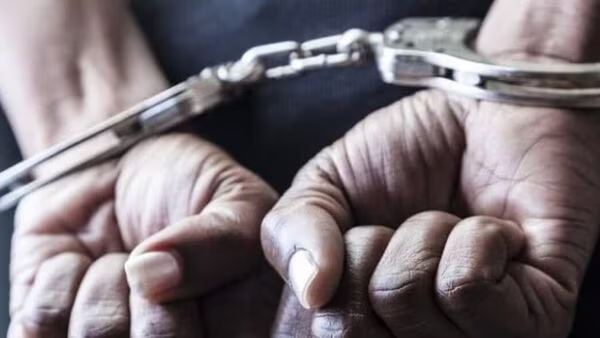 ঝাড়খন্ডের জামতাড়া গ্যাং-এর তিন সদস্যকে বর্ধমান থেকে গ্রেফতার করেছে পুলিশ।