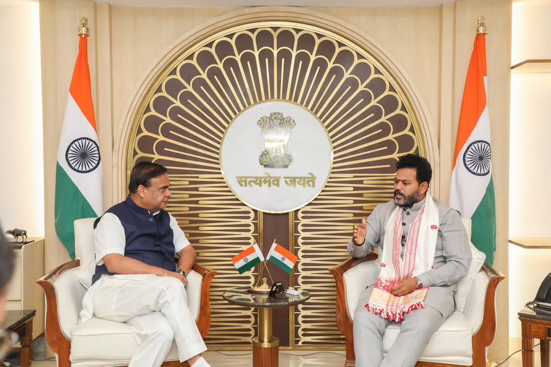 উত্তৰ-পূৰ্বাঞ্চলৰ বিমান যাত্ৰীৰ সংখ্যা বৃদ্ধিৰ উদ্দেশ্যে উড়ান আঁচনিৰ পুনৰীক্ষণত গুৰুত্ব আৰোপ কেন্দ্ৰৰ