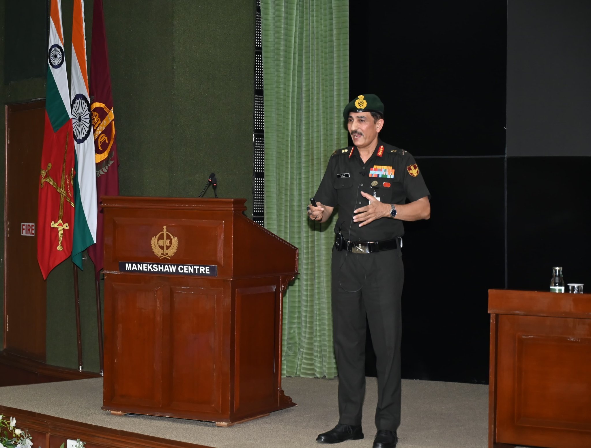 रक्षा खुफिया एजेंसी के महानिदेशक लेफ्टिनेंट जनरल डीएस राणा ने 70 देशों को ऑपरेशन सिंदूर के सफल संचालन के बारे में जानकारी दी