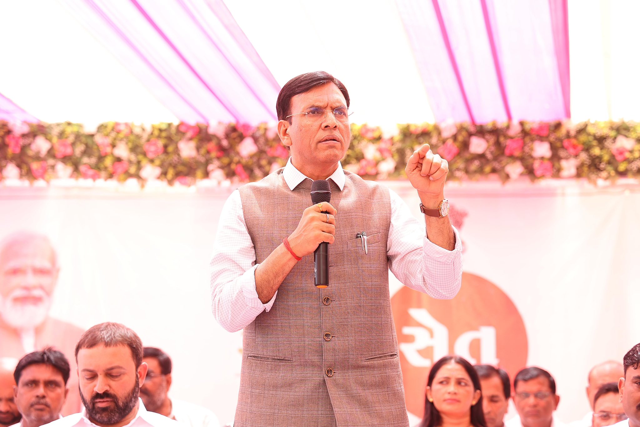 કેન્દ્રીય મંત્રી ડૉક્ટર મનસુખ માંડવિયા આજથી બે દિવસ પોરબંદર લોકસભા વિસ્તારના પ્રવાસે