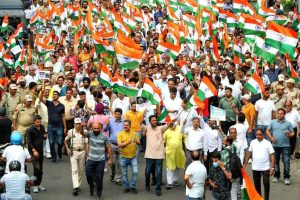 जम्मू-कश्मीर के रियासी शहर में तिरंगा रैली का आयोजन किया गया