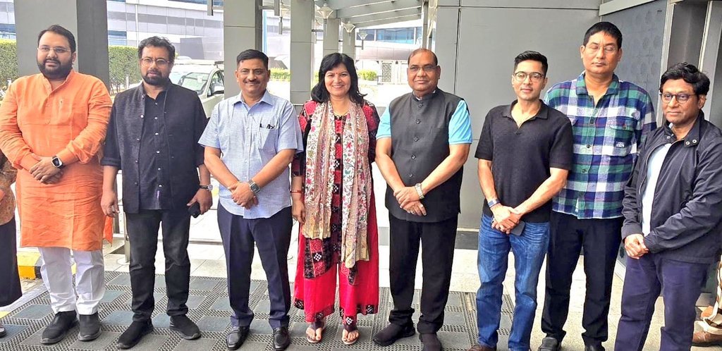 जेडीयू सांसद संजय कुमार झा के नेतृत्व में एक सर्वदलीय प्रतिनिधिमंडल पांच देशों की यात्रा पर रवाना हुआ