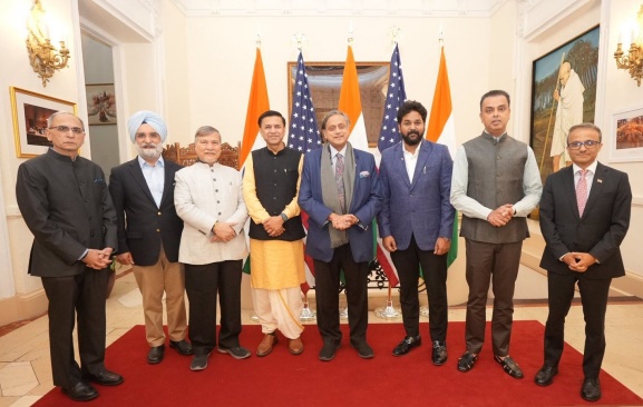 રશિયા, યુએઈ, બહેરીન અને જાપાનની મુલાકાતે ગયેલા સર્વપક્ષીય પ્રતિનિધિમંડળોએ આતંકવાદનાં તમામ સ્વરૂપો પ્રત્યે ભારતને શૂન્ય સહિષ્ણુતાનો મજબૂત સંદેશ આપ્યો