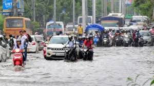 देश में आज सामान्य तिथि से नौ दिन पहले ही मानसून आ गया है