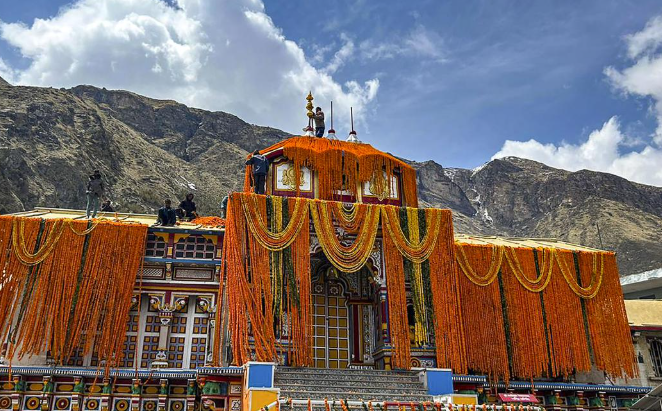 बद्रीनाथ धामची कवाडं उद्या पहाटे सहा वाजता उघडण्यात येणार