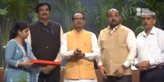 भारतातील पहिल्या दोन जीनोम संपादित भाताच्या जातींचं कृषीमंत्र्यांच्या हस्ते अनावरण