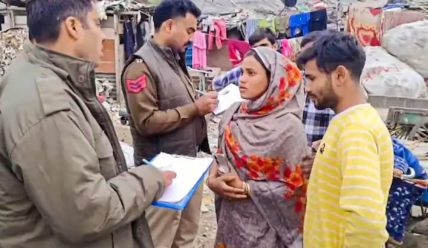 दिल्ली पुलिस का राष्ट्रीय राजधानी में रह रहे अवैध अप्रवासियों के खिलाफ अभियान लगातार जारी