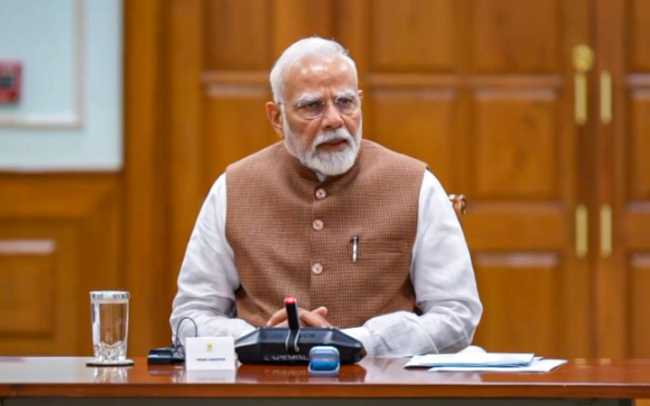 प्रधानमंत्री नरेंद्र मोदी ने नई दिल्ली में सशस्त्र बलों के दिग्गजों से मुलाक़ात की