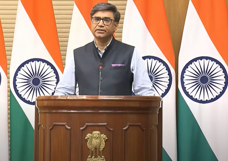 भारत-पाकिस्तान के बीच किसी अन्य मुद्दे पर किसी अन्य स्थान पर बातचीत करने का कोई निर्णय नहींः विदेश मंत्रालय