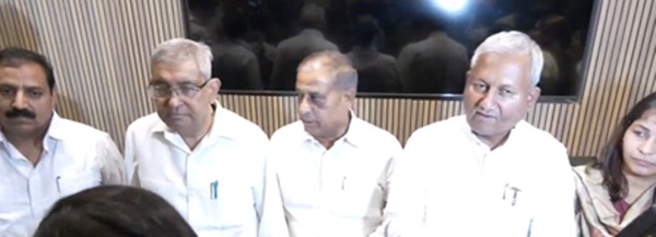 15 AAP councillors resign, form new party in Delhi