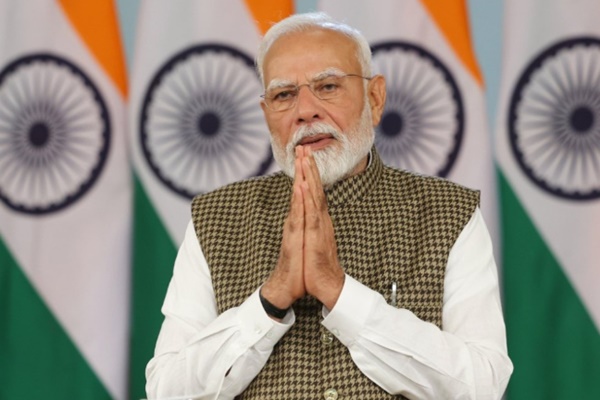 PM Modi Arrives in Vijayawada to Launch Amaravati Development Projects Worth ₹58,000 Crore
