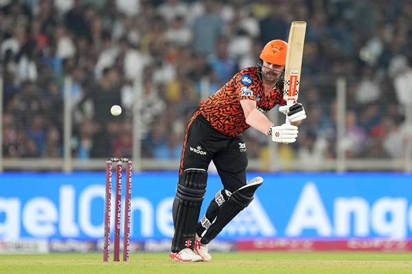 IPL: Gujarat Titans Set 225-Run Target for Sunrisers Hyderabad in Ahmedabad