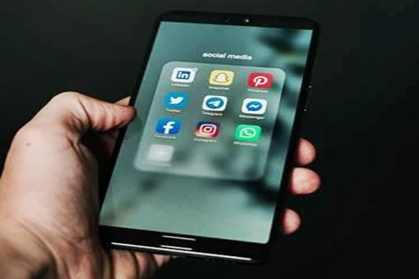 New Zealand lawmaker proposes social media ban for under-16s