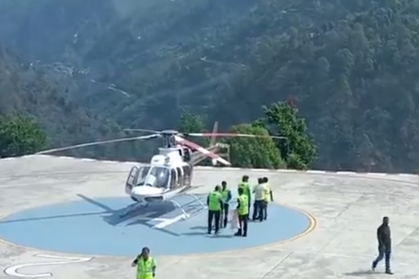 Kedarnath Heli Service Resumes After ATC Clearance