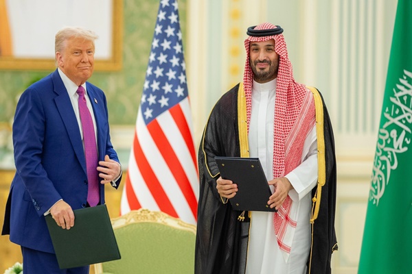 US President Trump, Saudi Crown Prince sign $142 billion arms deal