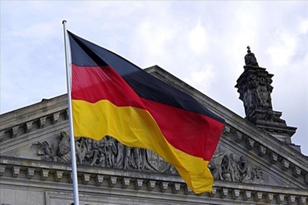 Germany’s SPD members approve coalition agreement