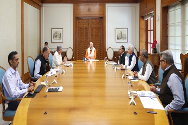 PM Modi Reviews Deep Sea Fishing & Seafood Export Plans