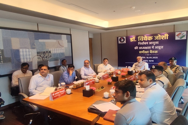 Election Commissioner Dr. Vivek Joshi visits Bihar to review assembly poll preparations