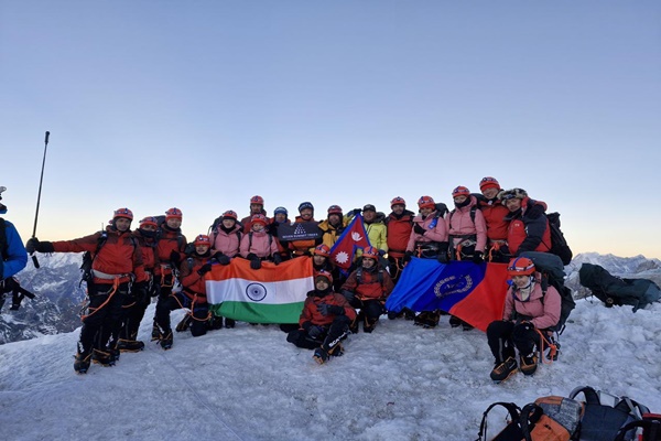 NCC Cadets, Average Age 19, Scale Everest and Hoist Tricolour