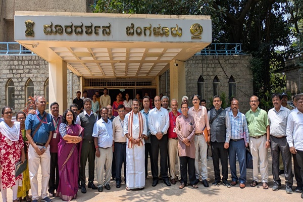 MoS Dr L Murugan Reviews Bengaluru I&B Media Units, Plants Sapling at DD Kendra
