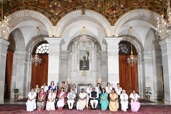 President Murmu honours 15 nurses with National Florence Nightingale Awards 2025