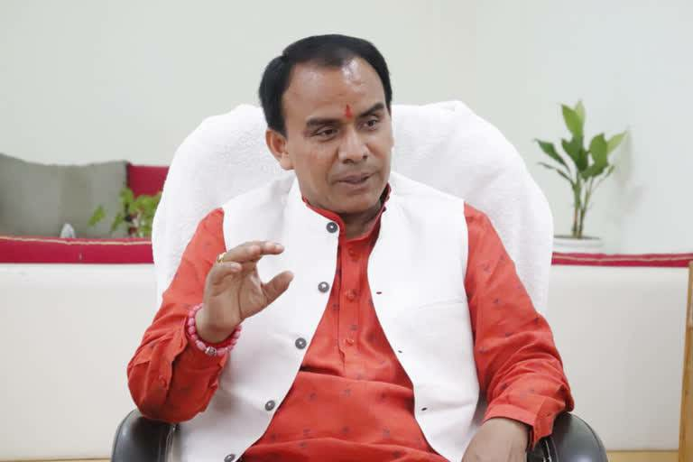 राज्य चिकित्सा सेवा चयन बोर्ड के माध्यम से चयनित 54 स्थाई फैकल्टी को प्रथम तैनाती दी गई