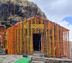 रुद्रनाथ यात्रा को तीर्थयात्रियों के लिए सुविधाजनक बनाने के लिए प्रशासन जुटा