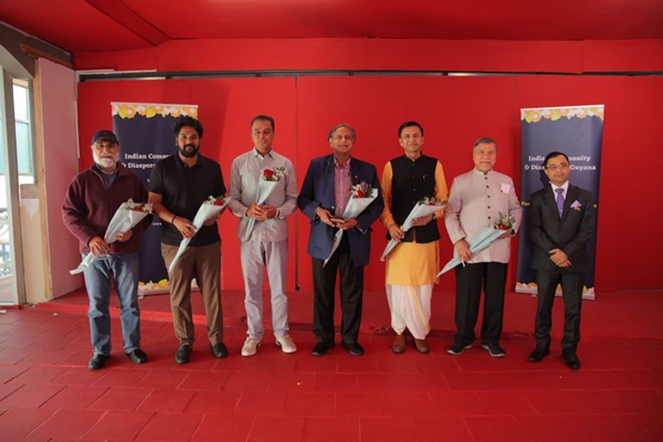 ઓપરેશન સિંદૂર અંતર્ગત સર્વપક્ષિય પ્રતિનિધિ મંડળો દ્વારા વિવિધ દેશોના અગ્રણીઓ સમક્ષ  આતંકવાદ સામેના ભારતના શૂન્ય સહિષ્ણુતા અભિગમની મજબૂત રજૂઆત કરી