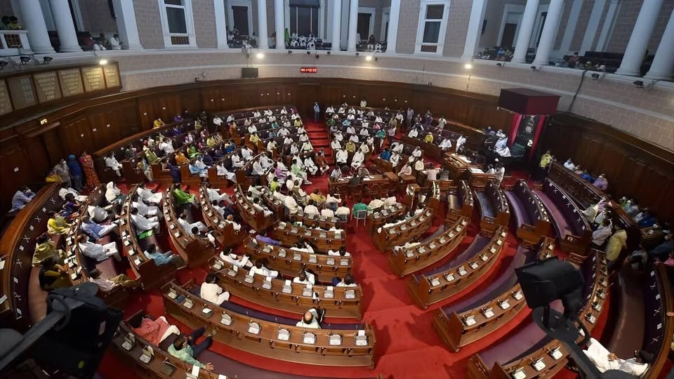 করদাতাদের স্বস্তি দিতে এবং বিচারাধীন কর মামলাগুলির দ্রুত নিষ্পত্তির লক্ষ্যে, পশ্চিমবঙ্গ বিক্রয় কর (বিরোধ নিষ্পত্তি) (সংশোধন) বিল ২০২৫ আজ বিধানসভায় গৃহীত হয়েছে।