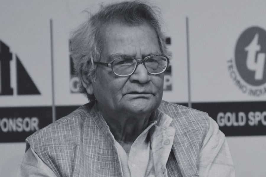 সাহিত্যিক প্রফুল্ল রায় প্রয়াত ।
