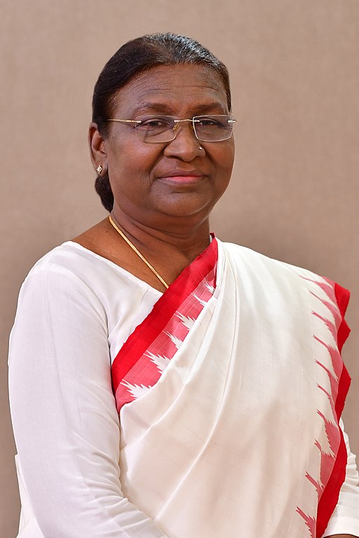 রাষ্ট্রপতি দ্রৌপদী মুর্মু আজ দুদিনের সফরে উত্তর প্রদেশ যাচ্ছেন। তিনি বেরেলীতে পশু চিকিৎসা সংক্রান্ত গবেষণা প্রতিষ্ঠান Indian Veterinary Reseach Institute এর একাদশ-তম সমাবর্তনে উপস্থিত থাকবেন।