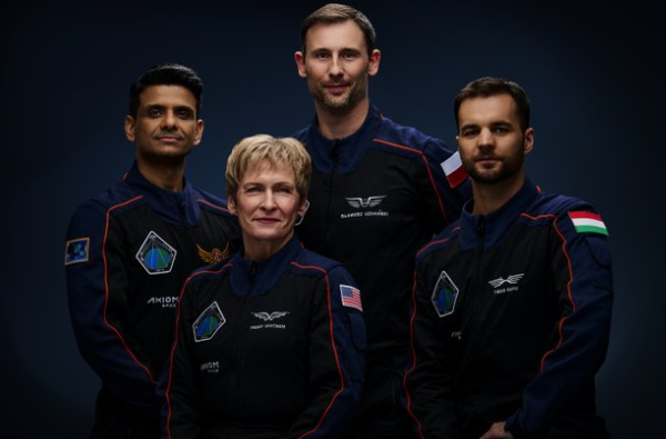 એક્સિઑમ ફૉરના સભ્યોને લઈ ગયેલું અવકાશયાન આંતરરાષ્ટ્રીય અવકાશમથક સાથે જોડાતા ભારતે ઇતિહાસ રચ્યો