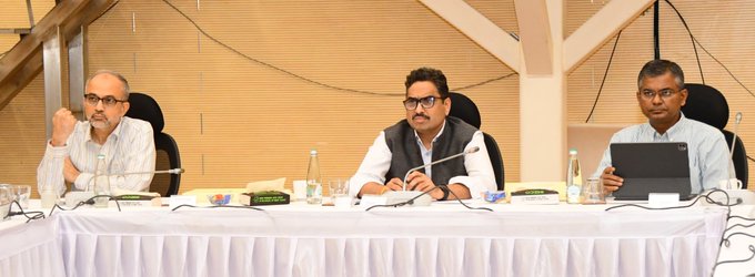 प्रसारण सचिव संजय जाजू ने मुंबई में भारतीय सिनेमा के राष्ट्रीय संग्रहालय परिसर में भारतीय रचनात्मक प्रौद्योगिकी संस्थान का दौरा किया